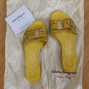 Salvatore Ferragamo Vara Flat Slide Sandals NWOT